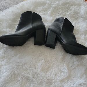 SUN & STONE Elegant Black Ankle Boots